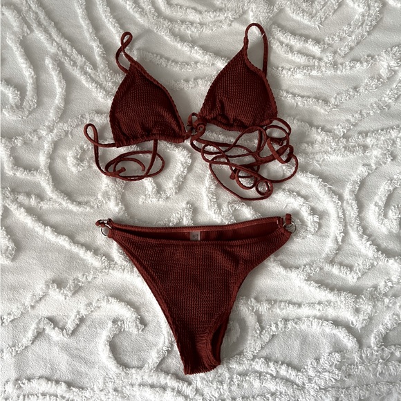 NEVER WORN Ruffle Ribbed Burnt Orange Bikini Set - Picture 2 of 4